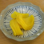 かつざんまい - お新香も食べ放題