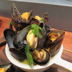 Ata - 仏・モンサンミッシェルのムール貝蒸し2