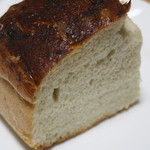 エコモ ベーカリー ヨコハマ モトマチ - ecomoB　　生地がビオブロートのパンに似ていてとってもおいしい