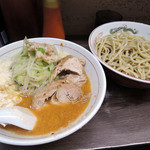 ラーメン二郎 横浜関内店