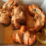 スバカマナ - チキンティッカとマライカバブをカットして撮影