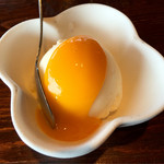 スバカマナ - スペシャルランチのデザート。マンゴメルバ