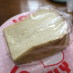 スワンベーカリー - イギリスパン(1/2) 175円