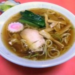 宝来軒 - スープは鶏ガラベースのあっさり醤油