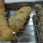 天ぷらのひらお - えび・鶏もも・白身魚