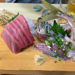 太呂寿司 - 中トロ 鯵刺身
