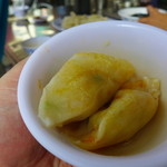 南塘水餃館 - 皮が厚ぼったくて、具が荒く刻まれたタイプです。