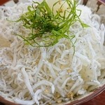 ごはん家いの - ちりめん丼