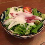 Gyuutan Sumiyaki Rikyuu - サラダも付きバランスが良いセットです。