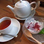 カフェふうろ - デザートと紅茶