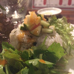 いが嵐倉庫 - パクチーおむすび300円