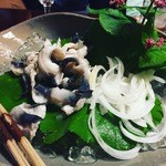 飴源 - うなぎの湯引き、珍しい逸品、シャキシャキ玉ねぎと一緒にポン酢で口に掘り込むと「お口がパラダイス」