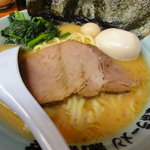 家系ラーメン 新宿家 - 