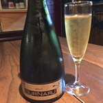 ズッケロ - 【ブルナル　ブルット】スパークリングワイン　オレンジの風味を楽しめる〜