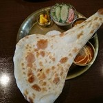 ナマステ キッチン - ナンが美味しいコクのインドカレー