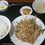 Kaseirou - 肉モヤシ炒め定食680円 ランチ