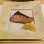 鮮魚・お食事処 山正 - 3,500円コースの焼魚（ぶり塩焼き）（2015年10月）