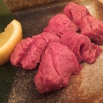 厚切り特上タン