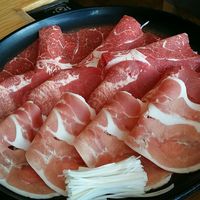 銀座しゃぶ通 マロニエゲート店 - 上牛ロース、牛タン、合鴨