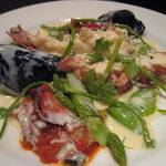 ヴィニュロン - カナダ産オマールテールとアスパラガスのフリカッセ