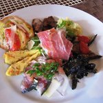 タヴェルナ　エッセ - Ｂランチ（前菜・メイン・パスタ・デザート・パン・飲み物）1,400