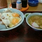 Daikokuya Hanten - 焼豚玉子飯とミニラーメン