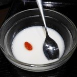 楽膳 - 杏仁豆腐