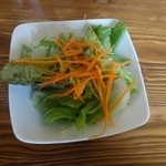 セットのサラダ
