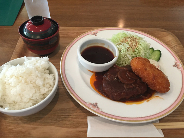 マルコポール 千田店 広電本社前 ハンバーグ 食べログ