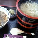 うどん市 - 温かい鴨汁うどん