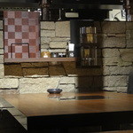 万両 - ワインクーラーが各テーブルにすでに置いてる！