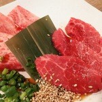 焼肉問屋　くに家 - 15.10.20 リブロースと上ロースランチ(1380円)