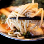 鶴亀 - 叉焼麺＋岩のり入り拉麺 1,020円＝15年10月再訪