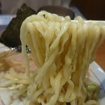 平打太縮れ麺