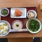 富士河口湖食堂 - これだけ食べても千円でお釣りがありましたよ