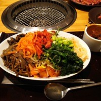 焼肉トラジ 京橋店 - ビビンBAR＋牛タンシチュー