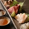 魚介料理 海 - 料理写真:旬のお刺身五種盛。一番人気です！