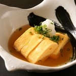 魚介料理 海 - プロの料理人のだし巻き玉子です。