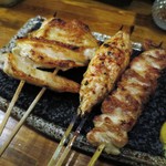 焼き鶏 青天上 - せせり　
　つくね
　手羽