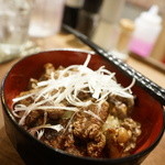 Tachiguidokorochokottosuteki - ワイルドステーキ丼