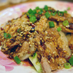 四川家庭料理 珍々 - 豚肉のにんにくタレかけ