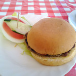 シーサイドドライブイン - ハンバーガー240円