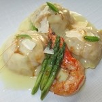 Orchids - 2015年のカフク･シュリンプ･ラビオリ＄29.00