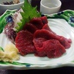 Sammon Sen - 馬刺し880円