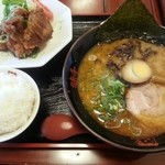 味千拉麺 - 唐揚げセット(ラーメンは味千)