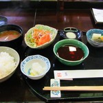 天米 - 海老定食の天ぷら待ち状態。2千円台
