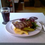 The Queens Head - 料理写真:Rump steak.