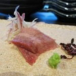 京松蘭はなれ - 和牛タンの刺身