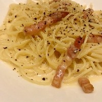 サバティーニ・ディ・フィレンツェ 大丸東京店 - パンチェッタ入り　カルボナーラ　スパゲッティ