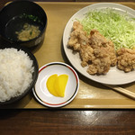 Yakiniku Dokoro Sharaku - からあげ定食を食べました。味はしっかりしていて、やわらかくてとても美味しかった^ ^